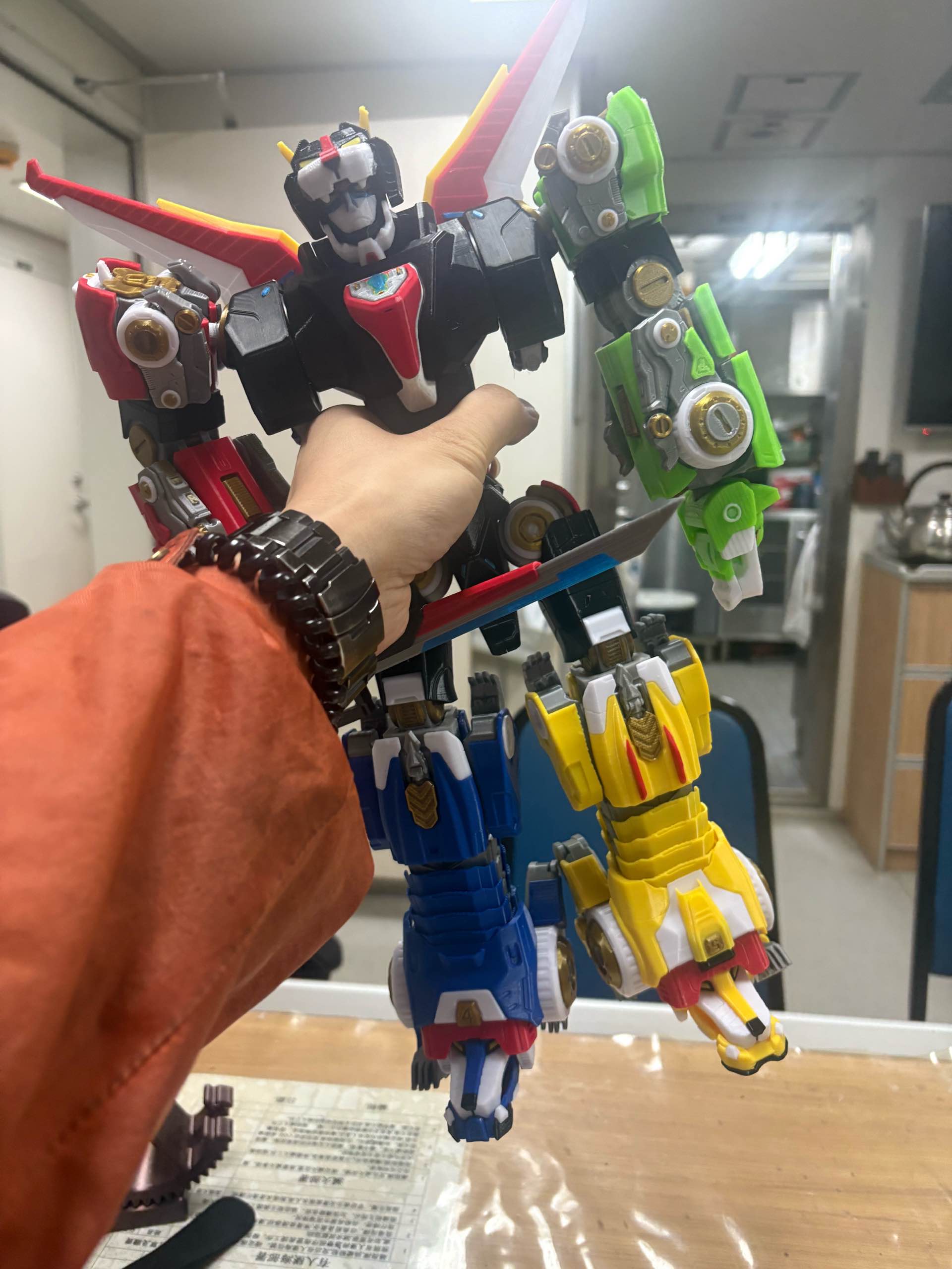 dfabfa90-22cf-11f0-8d54-933817f8a15a