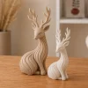 Hươu Japandi vân sọc dáng ngồi, ảnh phối cảnh