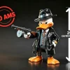 Phối cảnh vịt Donald Gangster Classic cao 25cm