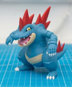 Mô hình Feraligatr Pokémon cá sấu xanh gai đỏ nhựa PLA góc nghiêng