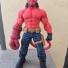 Hellboy 28cm góc 1