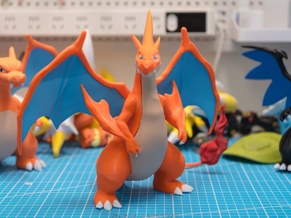 Mô hình Mega Charizard Y Pokémon cao 20cm thân cam cánh xanh