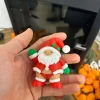 Mini Santa Chubby trên lòng bàn tay minh họa kích thước mẫu