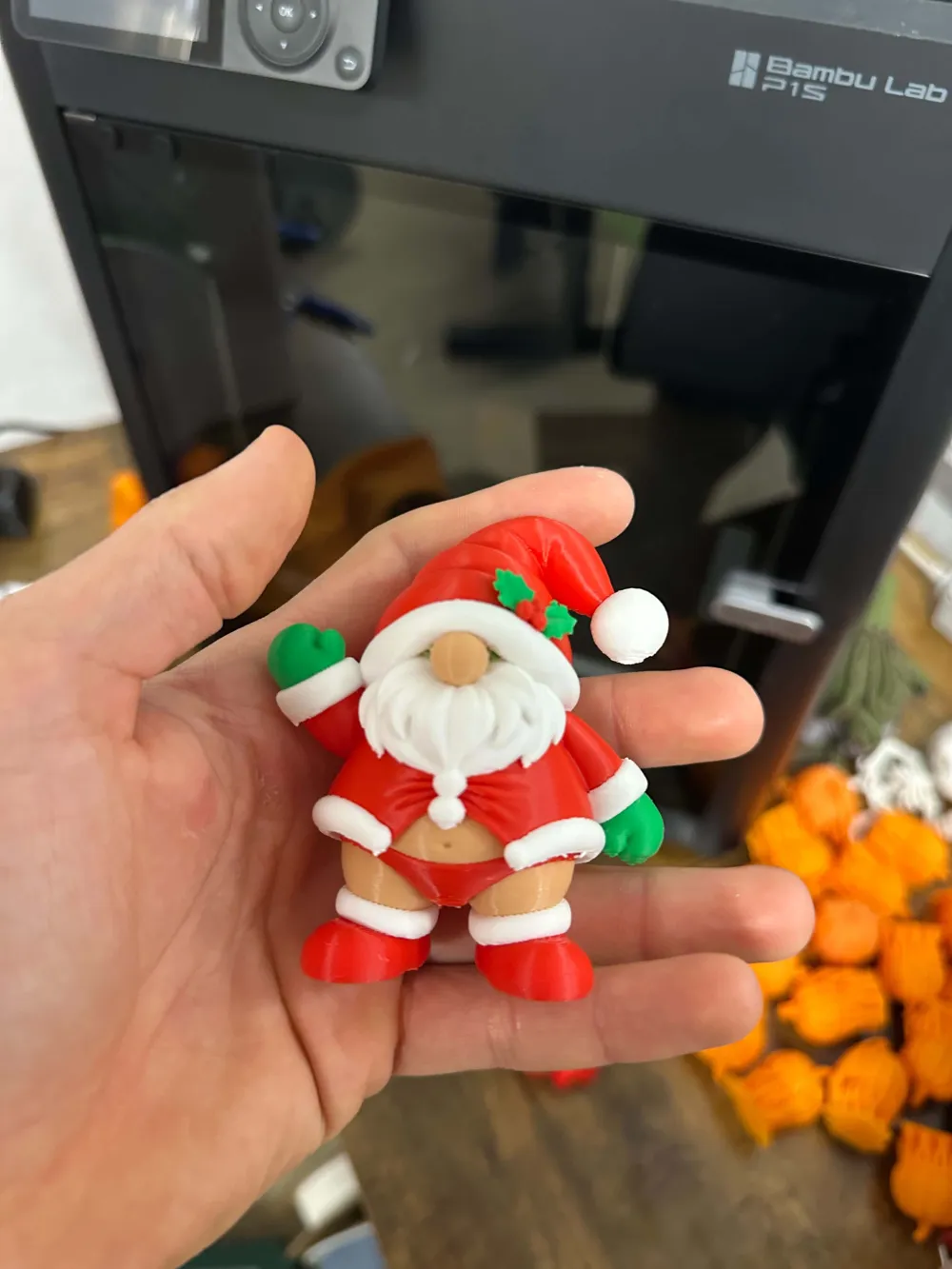 mini-santa-1 Mini Santa Chubby trên lòng bàn tay minh họa kích thước mẫu