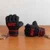 Móc khóa găng tay MMA UFC in 3D đen đỏ, minh họa bản có tên và không tên