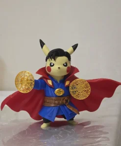 Pikachu Doctor Strange in 3D áo choàng đỏ và hai vòng phép vàng