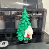 Chi tiết bộ râu trắng và giày đen của Pine Tree Gnome