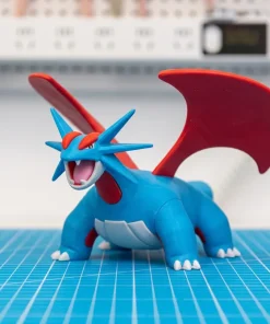 Mô hình Salamence Pokémon dài 20cm thân xanh cánh đỏ dang rộng